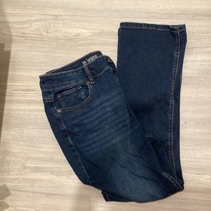 Maurice’s, mid rise, straight leg jeans, extra short inseam, size 10